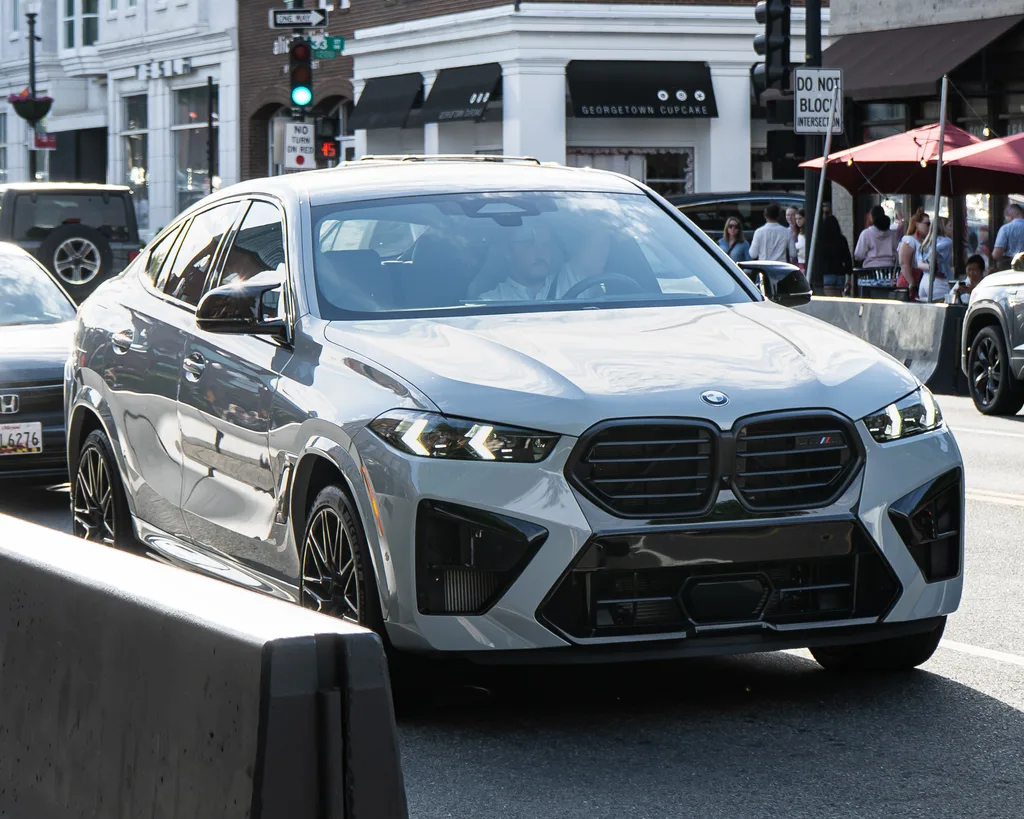 2024 BMW X6 M