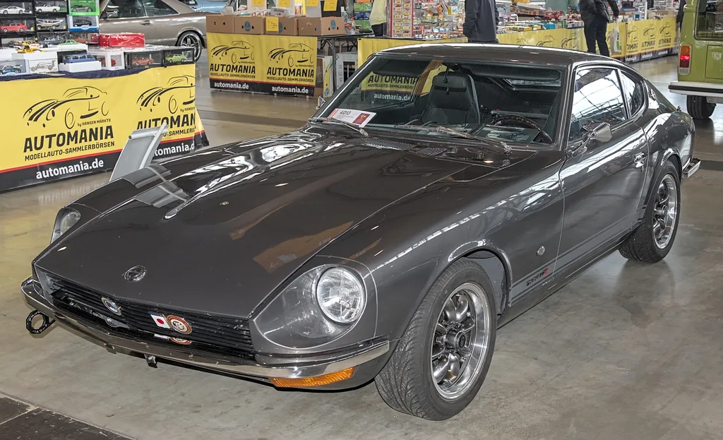 1971 Datsun 240Z Series 1 — Charcoal Grey Metallic (respray)